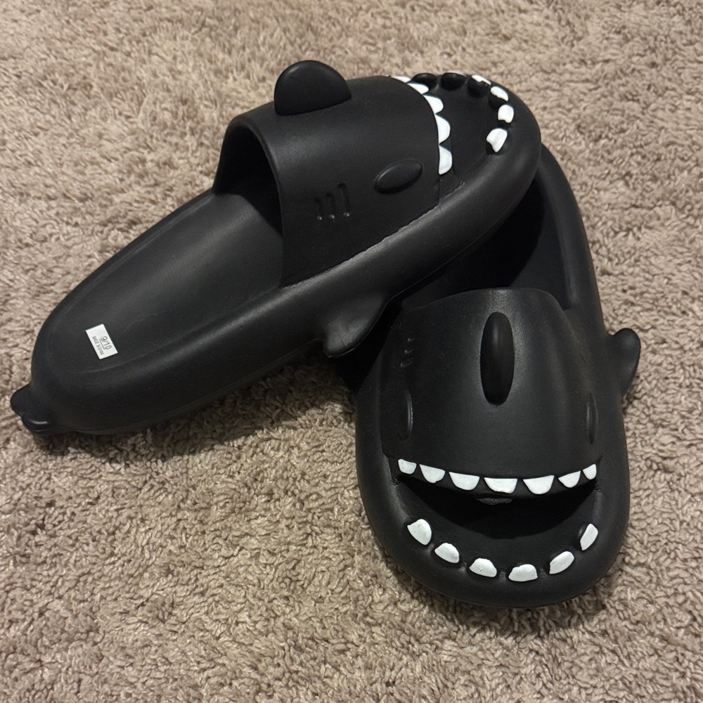 Black Shark Slide Sandals